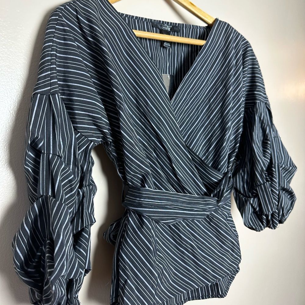 SALE! Black Boutique Striped Wrap Blouse Size S NWT 2 - Picture 3 of 5
